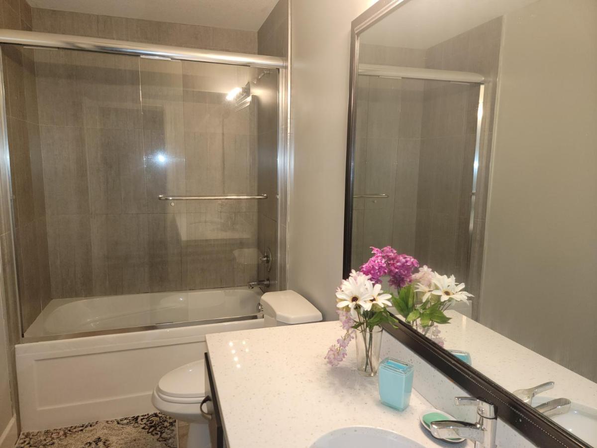 Oscar Inn & 2Bd Family Suite Or Private Room Abbotsford Buitenkant foto