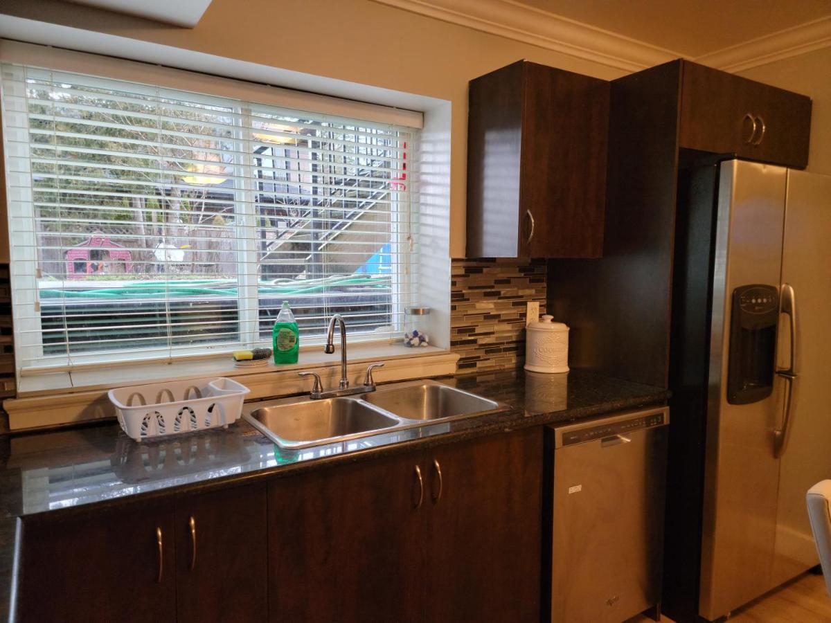 Oscar Inn & 2Bd Family Suite Or Private Room Abbotsford Buitenkant foto