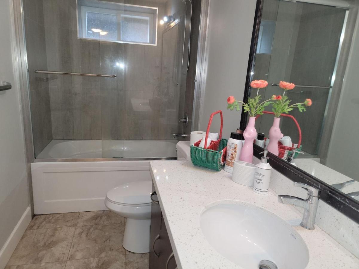 Oscar Inn & 2Bd Family Suite Or Private Room Abbotsford Buitenkant foto